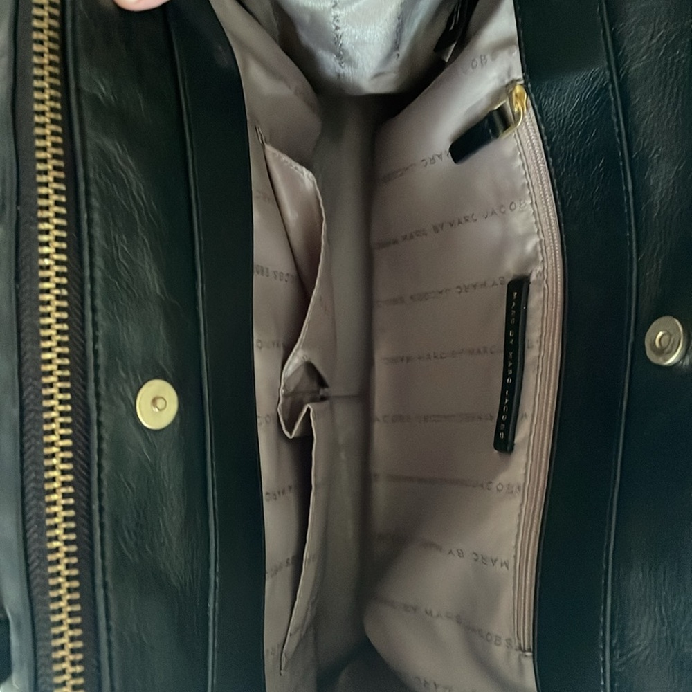 Marc by Marc Jacobs Handbag - Picture 6 of 11
